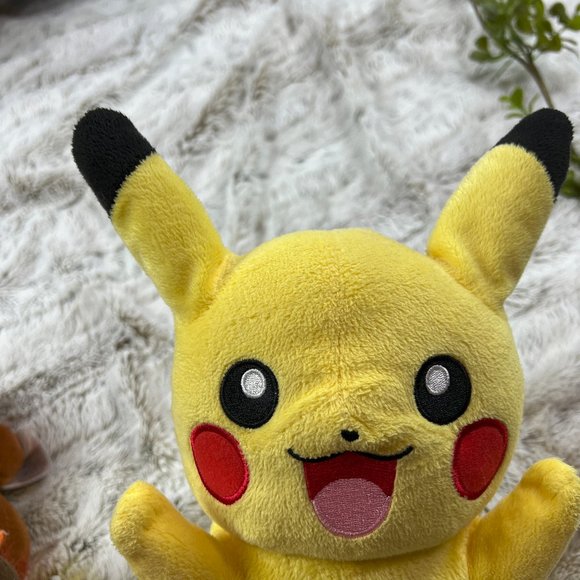Pokemon Plush Stuffed Animal Bundle Pikachu Eevee Vaporeon Tyrunt Charmander - Picture 8 of 9